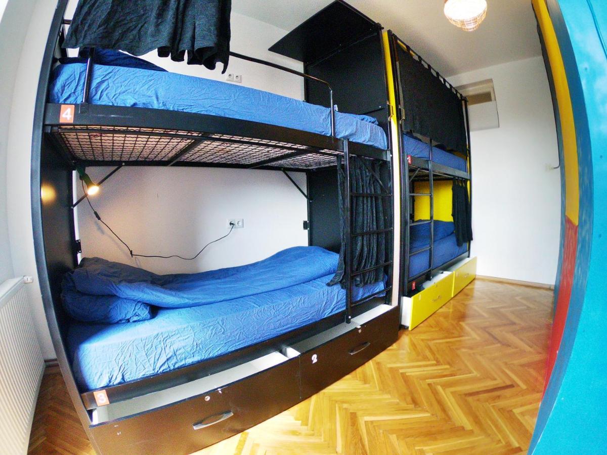 Center Apartment 普里什蒂纳 外观 照片