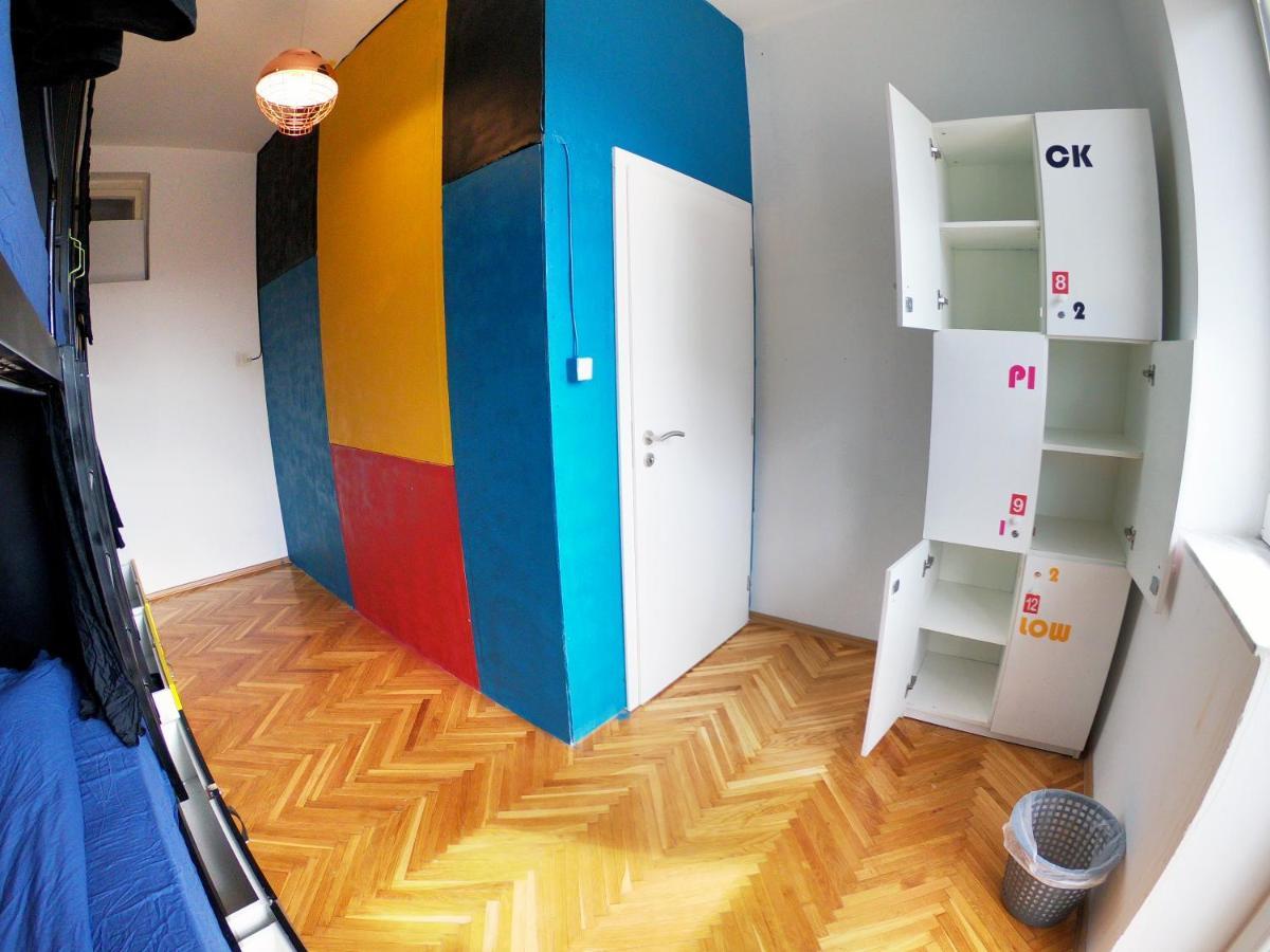 Center Apartment 普里什蒂纳 外观 照片